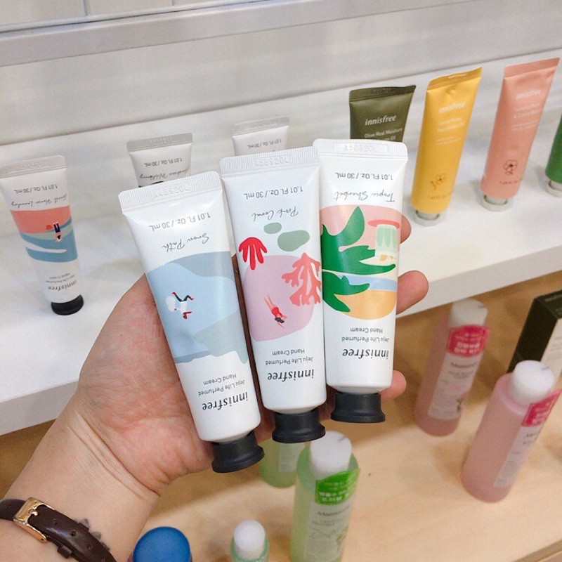 Kem Tay dưỡng ẩm Innisfreehương nước hoa và chiết xuất cô đặc