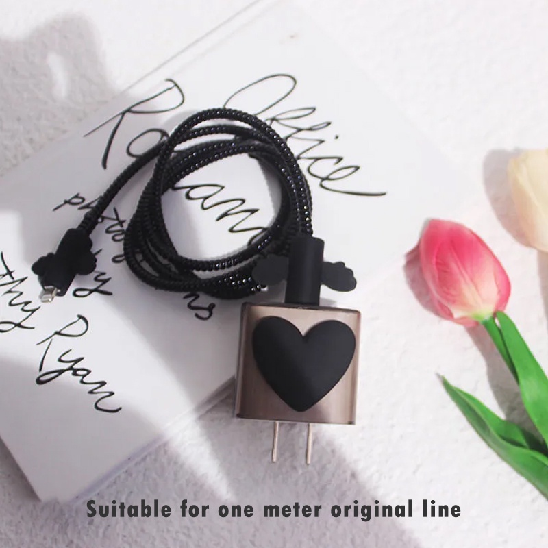 Vỏ Bọc Bảo Vệ Hộp Sạc Tai Nghe iPhone 18W 20W Màu Đen Bằng TPU Mềm