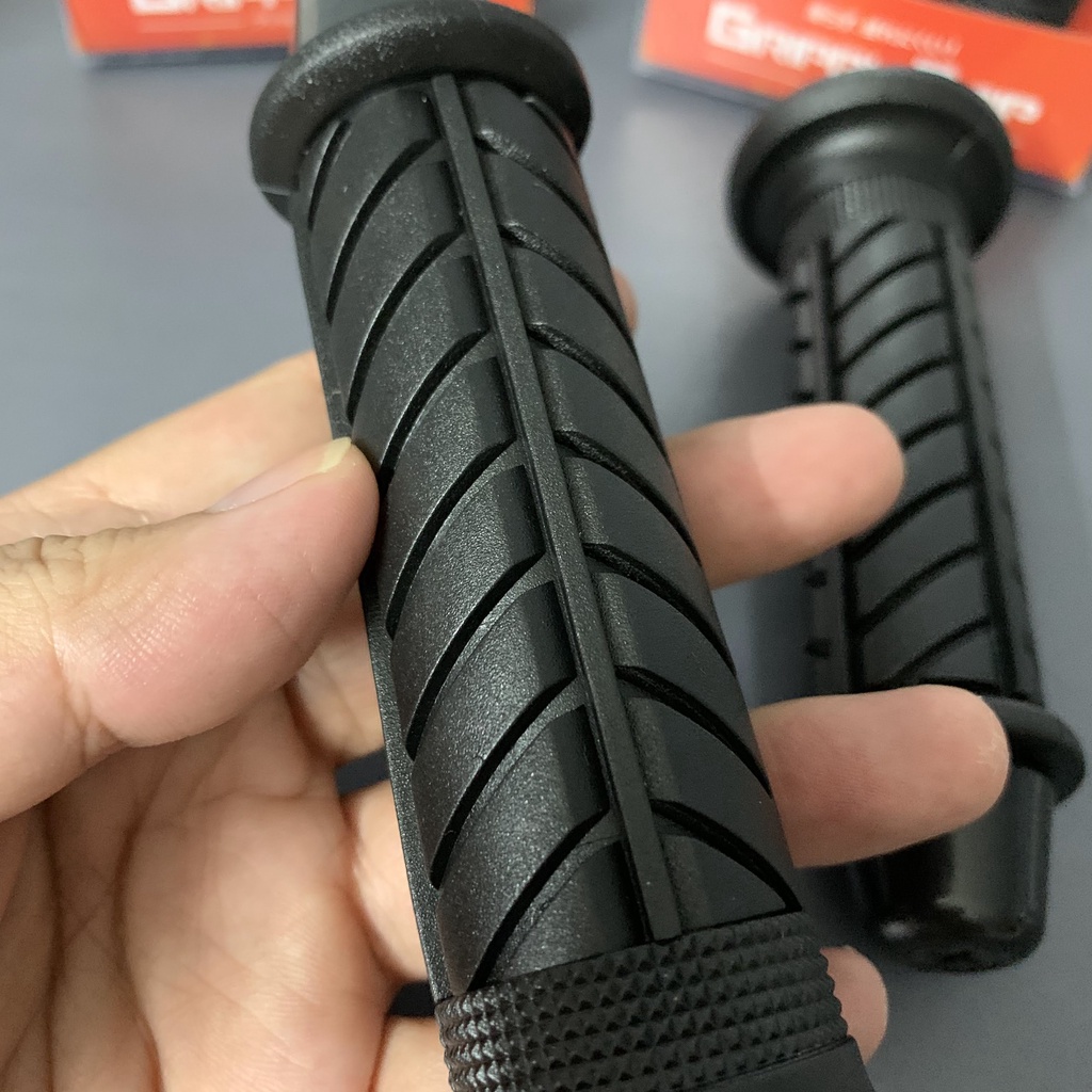 [FREE SHIP] Bao tay kèm gù DAYTONA 1 cặp full hộp - trang trí mọi loại xe - cam kết chất lượng (giá 1 cặp)