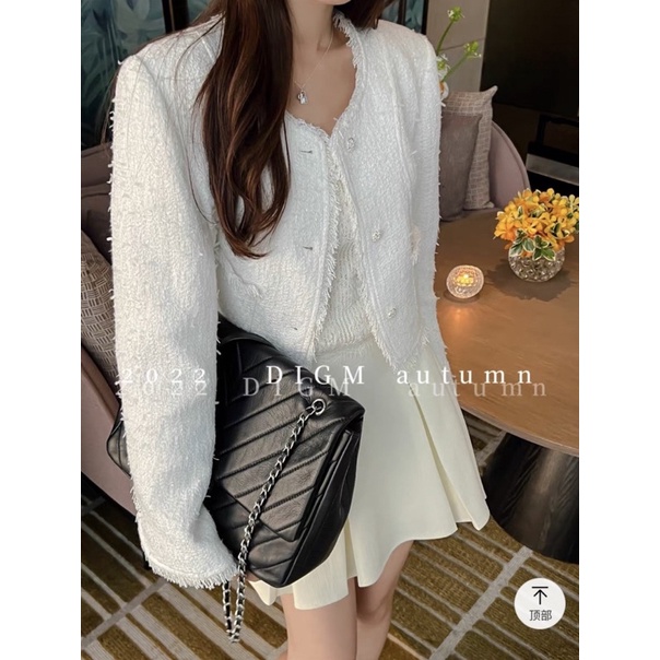 SET DẠ TRẮNG TƯA LAI + CHÂN VÁY XẾP LY KEM