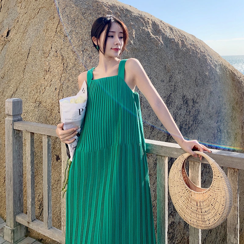 Đầm không tay thiết kế dáng rộng phong cách thanh lịch hợp thời trang | BigBuy360 - bigbuy360.vn
