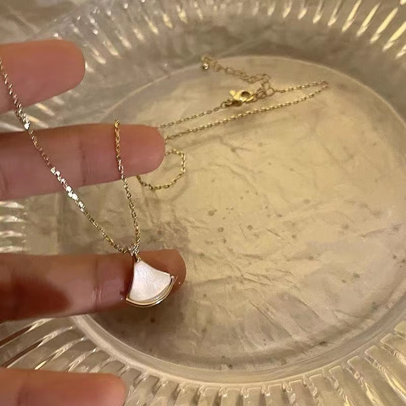 Dây Chuyền Mặt Hình Vỏ Sò Phong Cách Thời Trang Đơn Giản Sang Trọng Cho Nữ