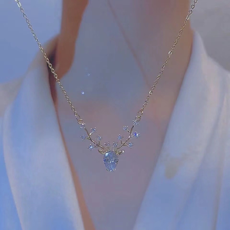 Vòng cổ Mặt Hình Hươu Cao Cấp Thời Trang 2022 Dành Cho Nữ
