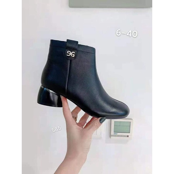 Bốt. mũi tròn gót tròn to ,cao 4 phân da mềm hàng Quảng châu