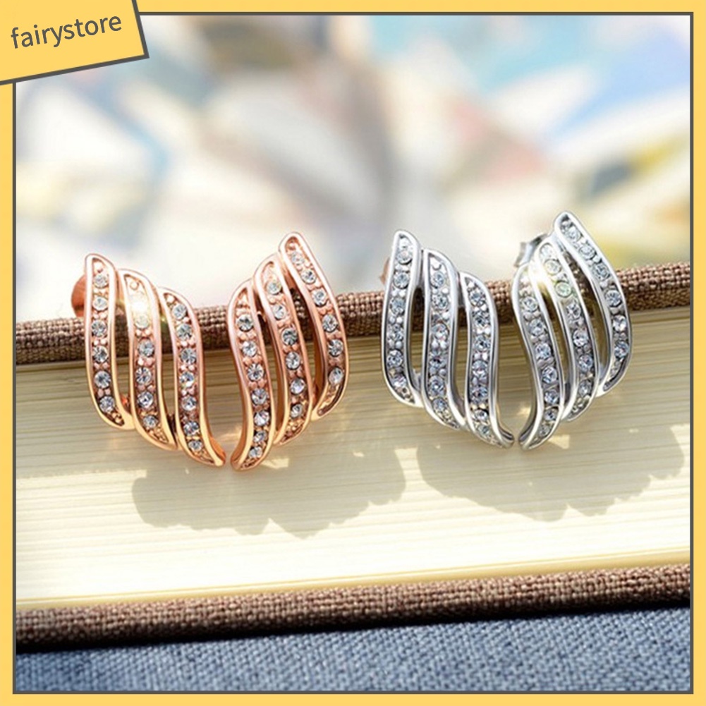 Khuyên Tai Nữ Trang Tạo Hình Độc Đáo