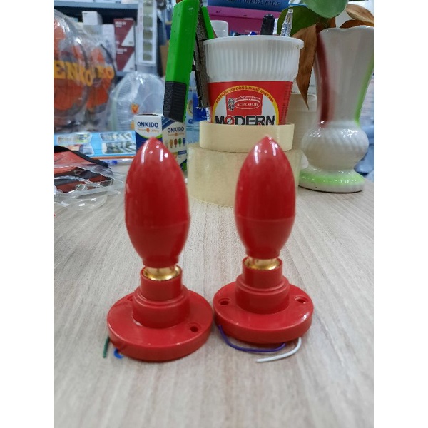 2 đuôi đèn E12 đế bằng dùng cho bàn thờ