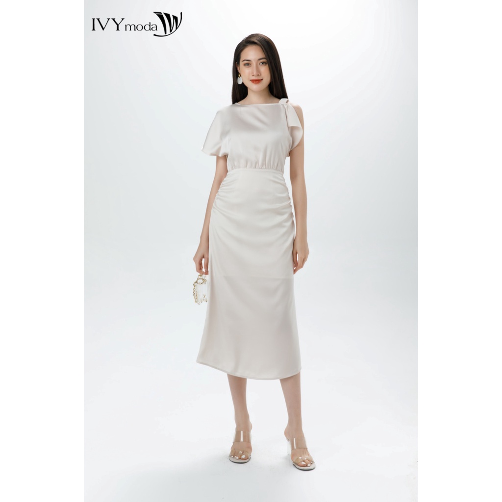 Đầm lụa lệch vai IVY moda MS 48M7457