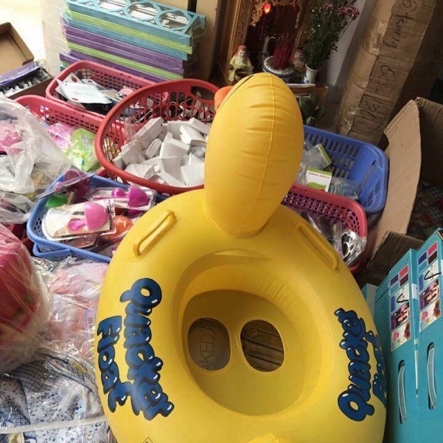 Phao chòi chân cho bé