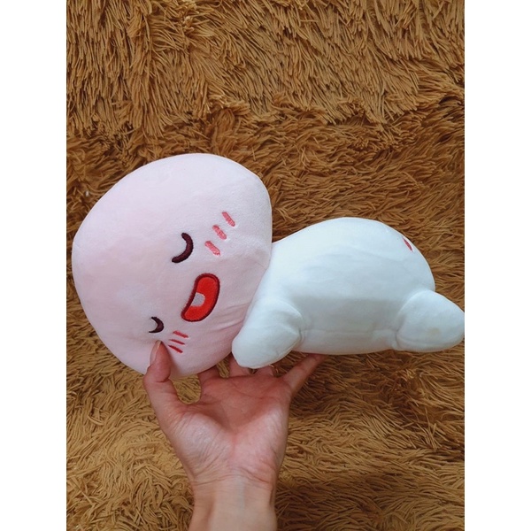Gấu bông Ryan và đào Apeach Kakao Friend.
