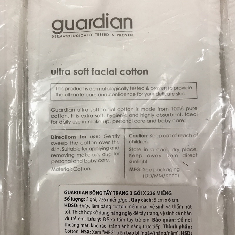 3 Gói Bông Tẩy Trang Guardian Ultra Soft Facial Cotton 260 Miếng