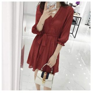 Đầm voan cổV dáng xòe thắt eo-ORDER