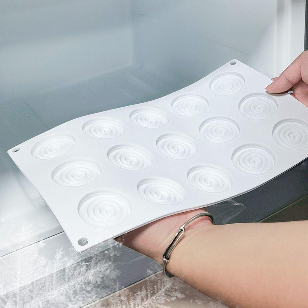 Khuôn Làm Bánh Chất Liệu Silicone Hình Xoắn Ốc 3D Dễ Thương
