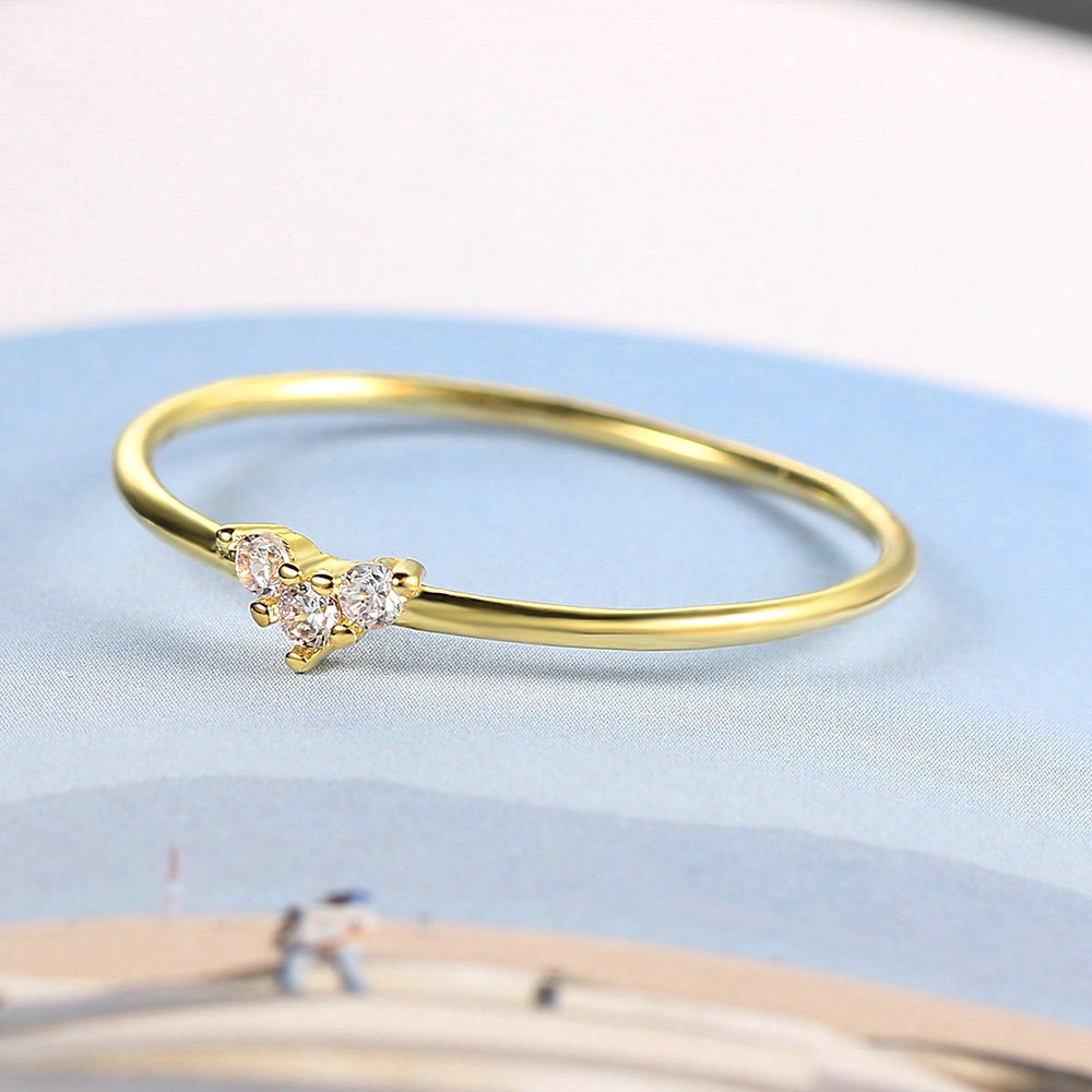 ZHOUYANG Ánh sáng Yellow Gold Zircon khoan Slim Love Heart Vòng For the phụ nữ cô gái sinh nhật Đảng quà tặng trang sức ngón đeo nhẫn KAR173