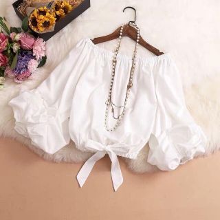Áo trễ vai buộc nơ eo