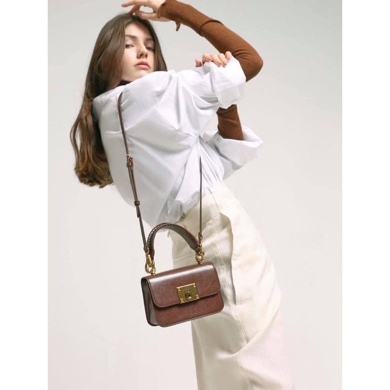 Túi CNK quai xoắn 3 màu khóa tag dập logo siêu đẹp trẻ trung năng động cá tính cho các cô nàng năng động