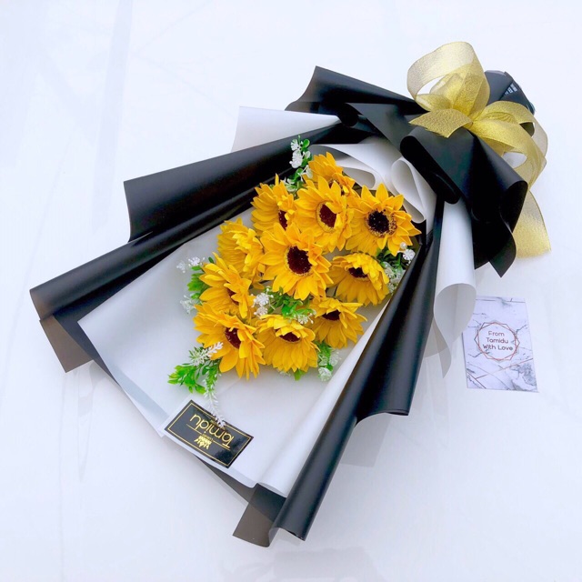 Bó hướng dương 11 bông - quà tặng tốt nghiệp cho người bạn yêu thương