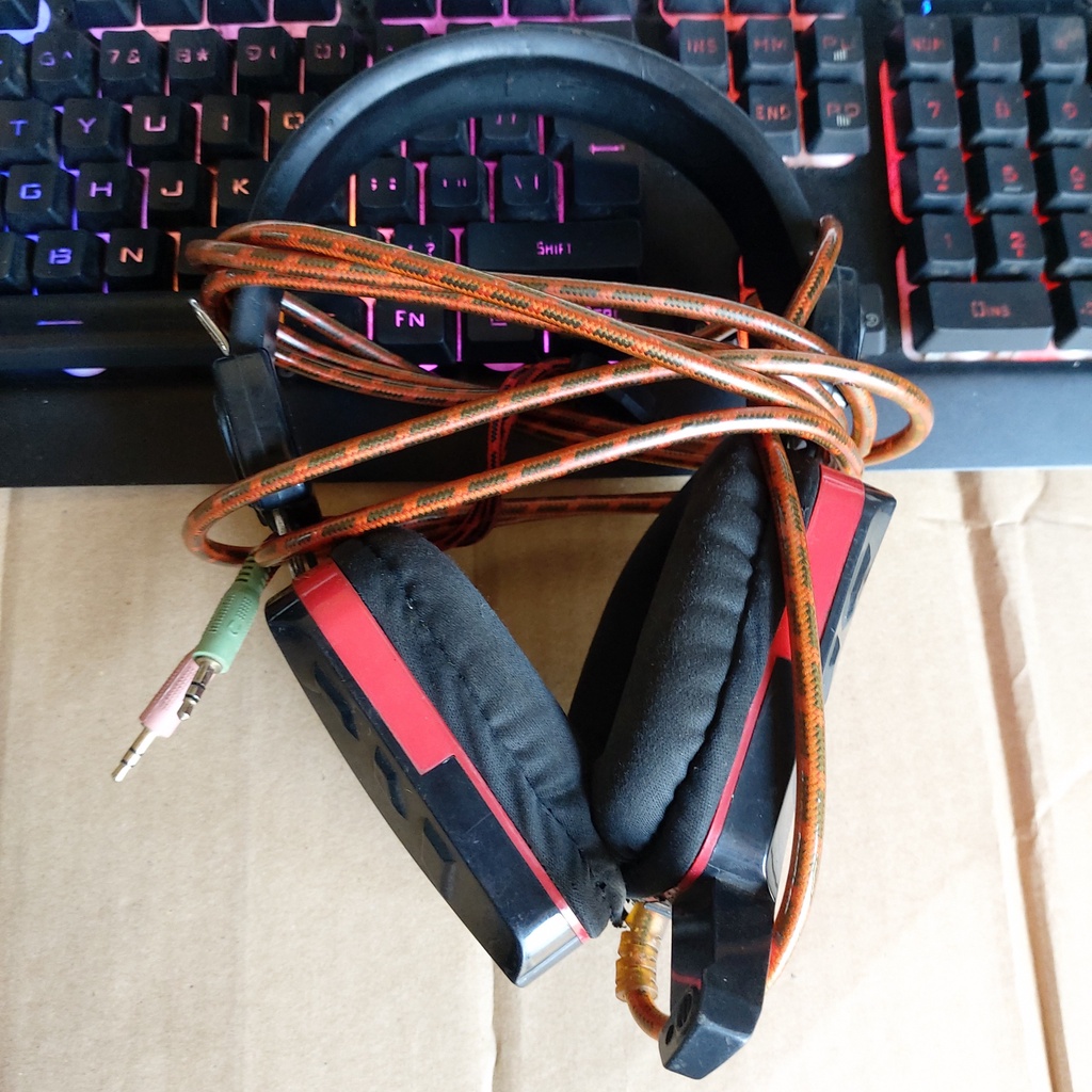 Headphone có dây  jack 3.5 đã qua sử dụng dùng cho máy tính, điện thoại, máy tính bảng, laptop ok GIAO NGẪU NHIÊN