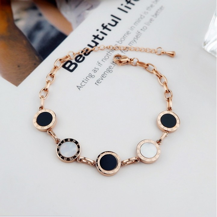 LẮC TAY TITAN SỐ LA MÃ TA128 SIÊU ĐẸP BỀN MÀU