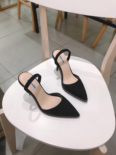 Sandal gót nhọn kiểu zara basic cổ điển viền bi xung quanh bao đẹp cho khách luôn hàng phom chuẩn sz nha