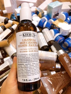 Sữa rửa mặt hoa cúc Kiehl's