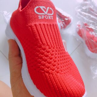 Giày cho bé