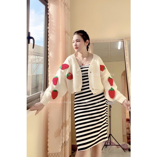 Hình thật- Áo Len Móc Dâu - Móc Hoa Dày Dặn