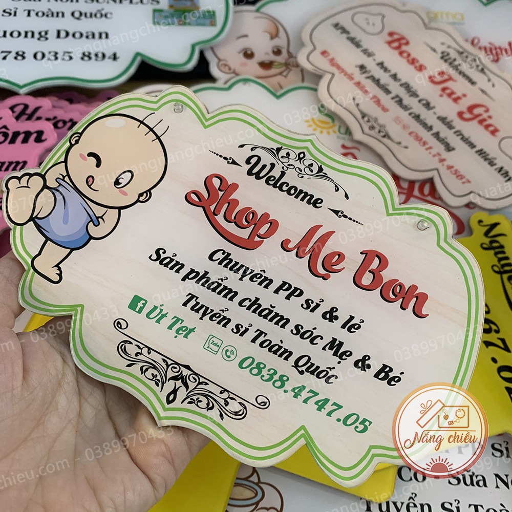 Bảng hiệu chuyên sỉ lẻ các sản phẩm cho mẹ và bé, shop đồ trẻ em, sữa trẻ em, chất liệu mica sáng bóng và an toàn