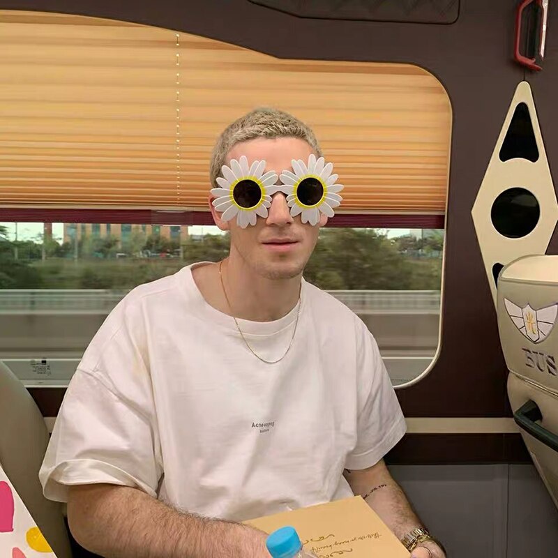 Kính Mát Hình Dễ Thương Vui Nhộn Cho Tiệc Sinh Nhật