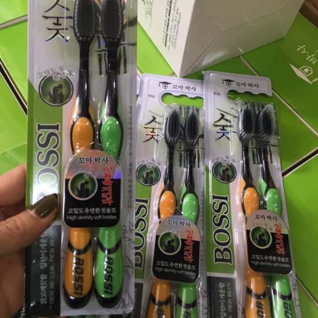 Bàn chải than tre hàn quốc 24 c