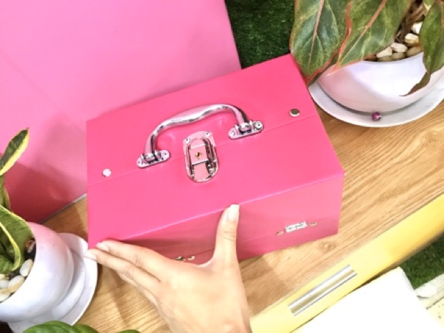 [Bảo hành 12th] Hộp đựng đồ trang điểm có khoá màu hồng thiết kế đẹp Lamdep24g