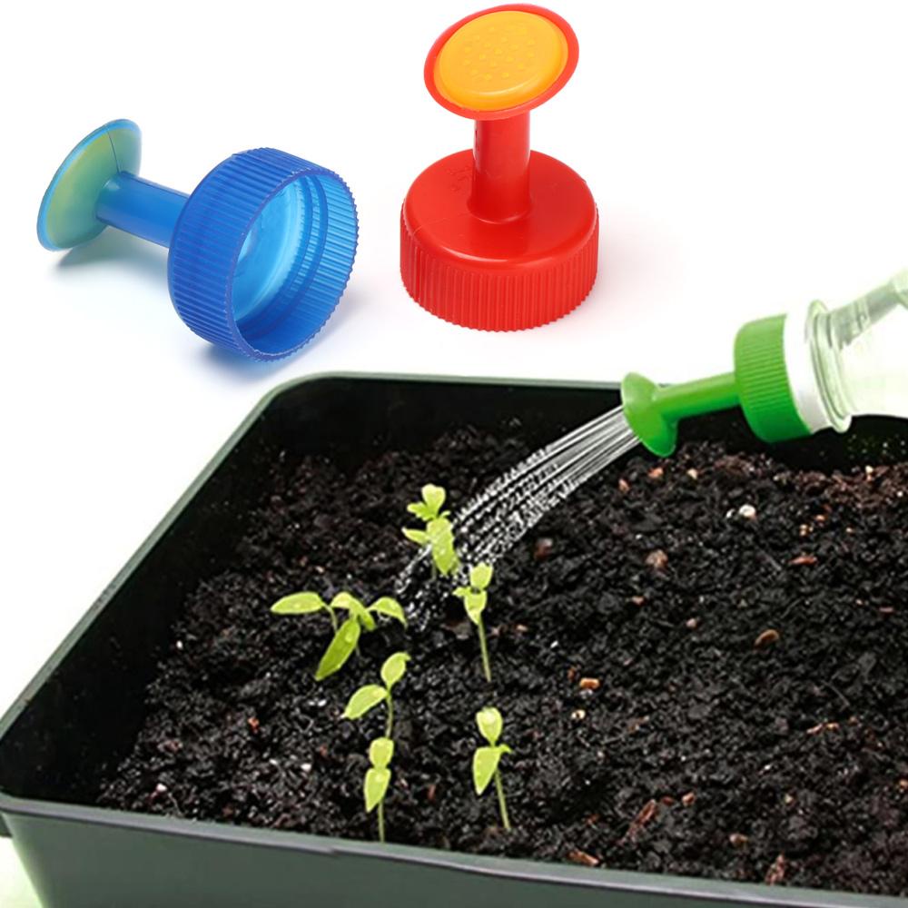 Bình Tưới Cây Bằng Nhựa Tiện Dụng