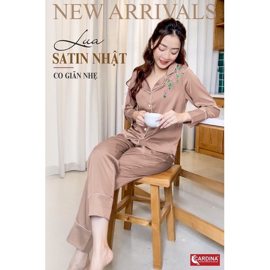 Bộ Pijama nữ CARDINA áo dài tay quần dài in hoa chất lụa SaTin Nhật Cao Cấp