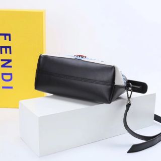Túi fendi size 26
