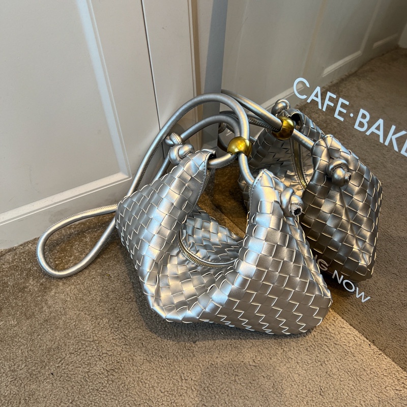 Túi Đeo Chéo Một Dây Dệt Thời Trang Phong Cách Phương Tây Mới 2022 Dành Cho Bạn Nữ