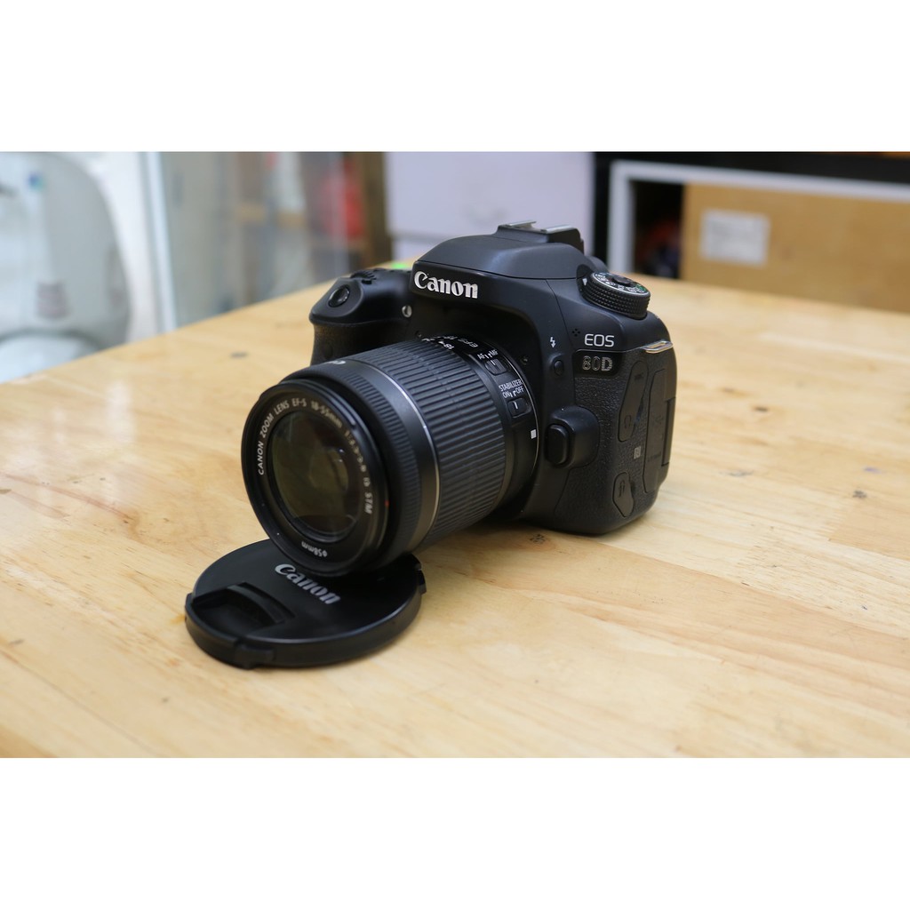 Máy Ảnh Canon EOS 80D Kit EF-S18-55mm F3.5-5.6 IS STM