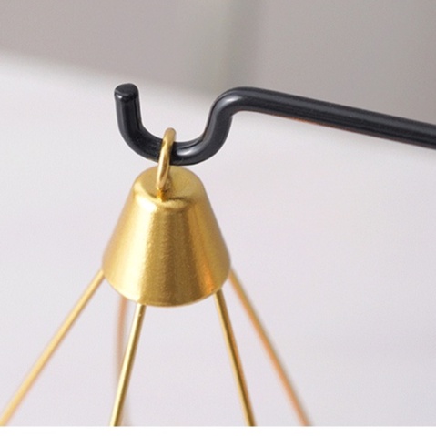 Giá để nến thơm, tinh dầu bằng kim loại hình kim cương phong cách Bắc Âu