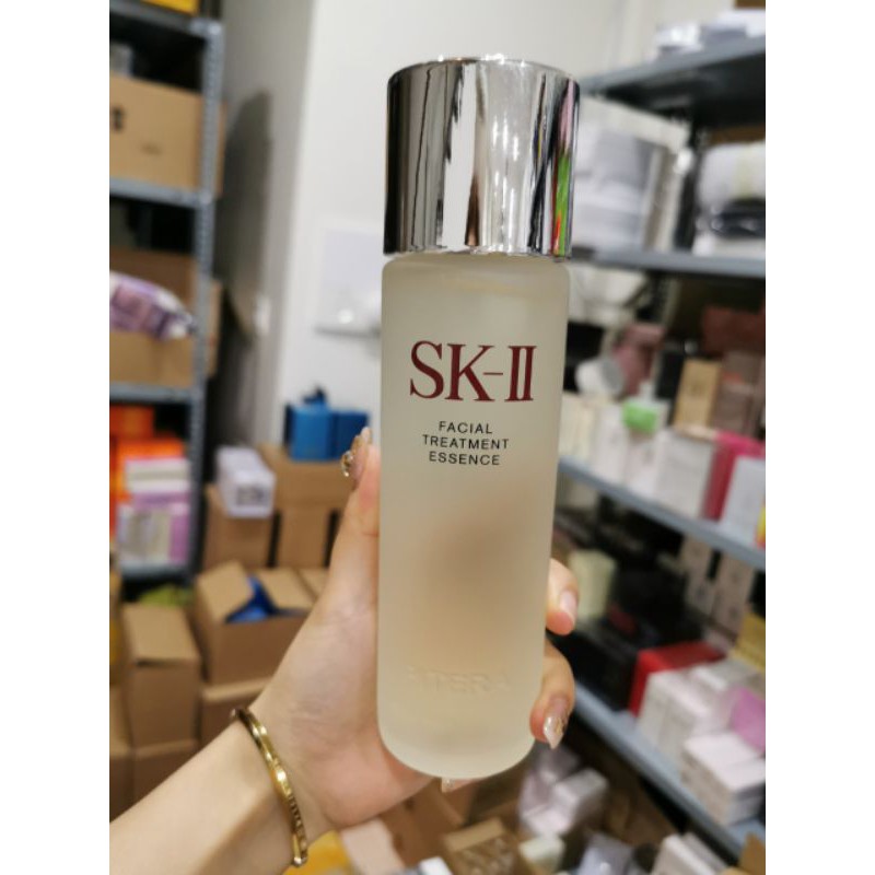 SK-II FACIAL TREATMENT ESSENCE COFFRET