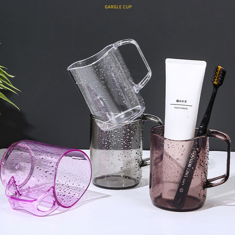 Cốc súc miệng màu trong suốt có khe cắm bàn chải 10x7cm