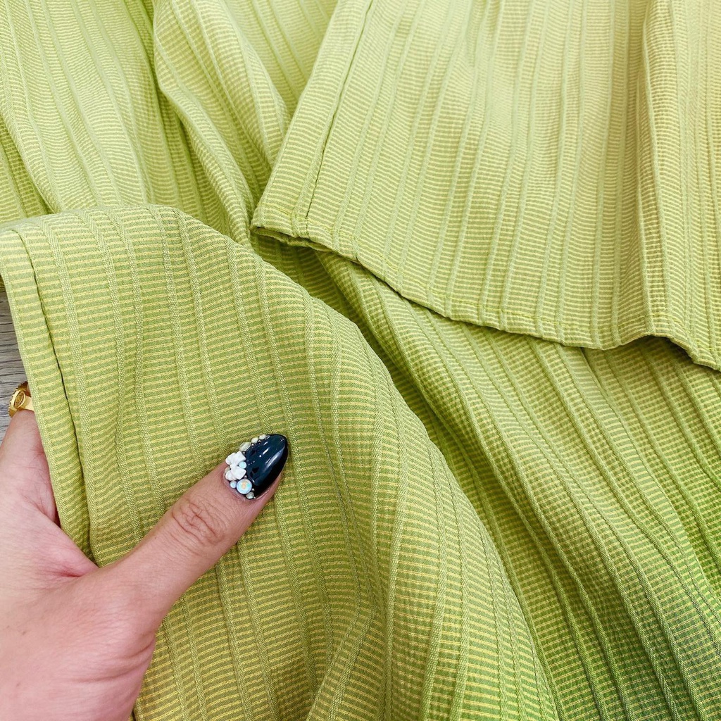 Váy Xanh Bơ Chất Gân Đũi Thiết Kế Eo Cách Điệu Cúc Ngoc Dáng Dài Và Ngắn Siêu Xinh