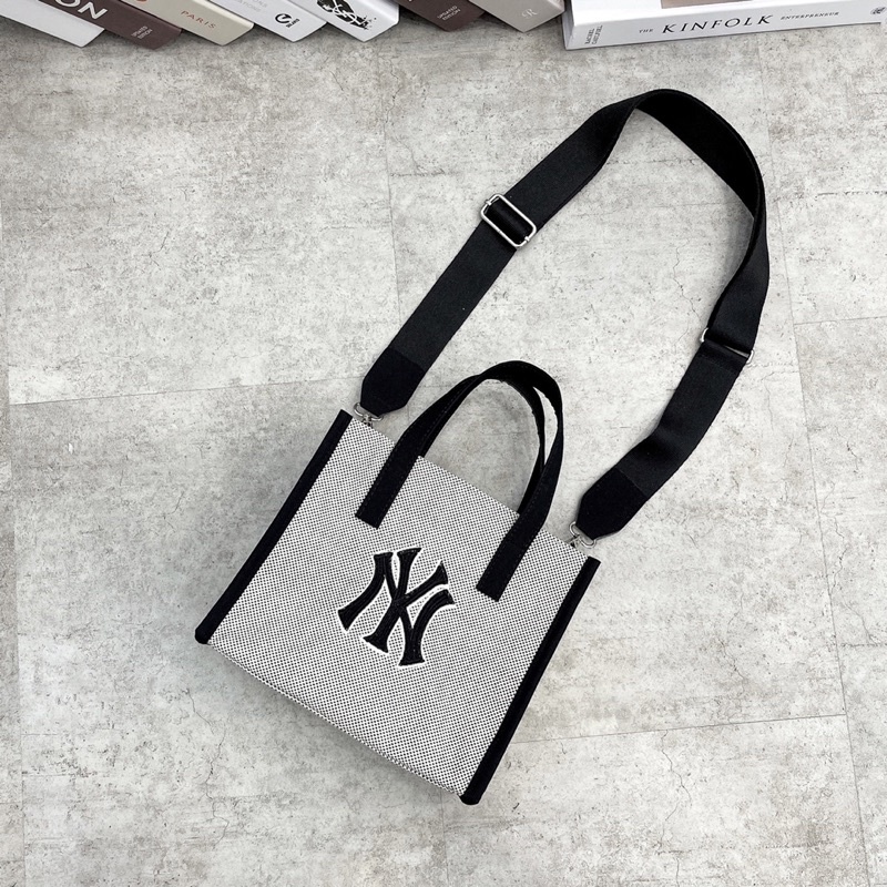 Túi Đeo Chéo MLB Basic Big Logo Canvas Small Tote Bag Siêu Phẩm