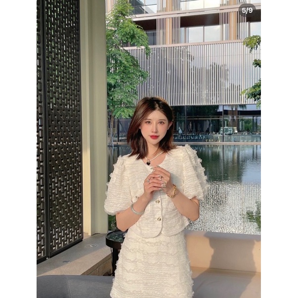 SET ÁO CROPTOP BÔNG REN NỔI + CHÂN VÁY KEM