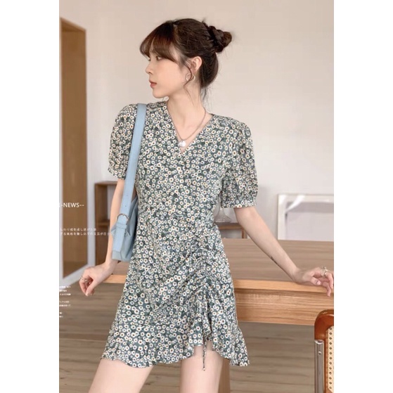 Váy Đầm Hoa Nhí Cổ Chữ V - Cập Nhật Xu Hướng Thời Trang Hè Thu 2023