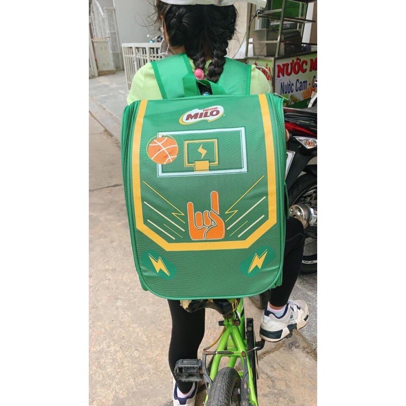 Balo chống gù cho bé