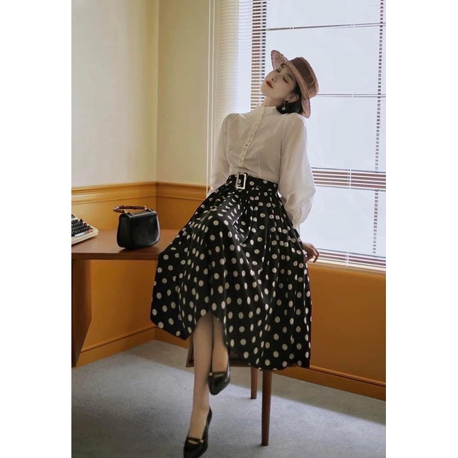 Chân váy chấm bi kèm belt sang chảnh