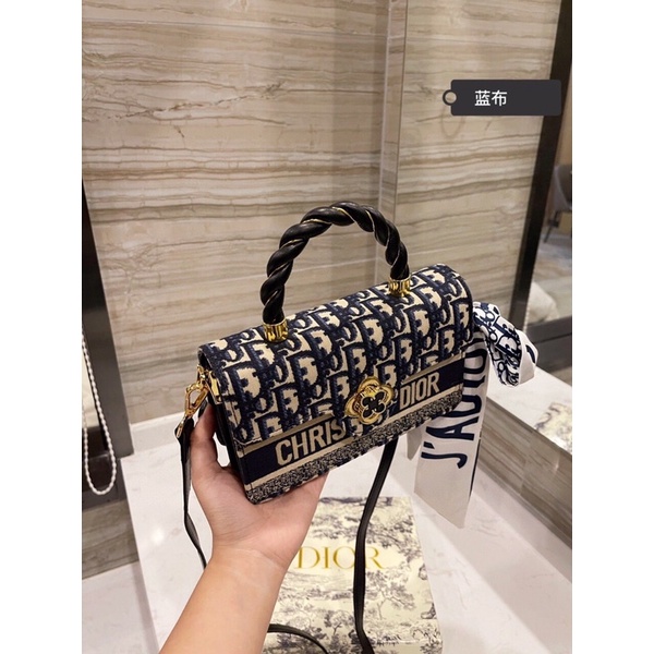 Túi Xách Diỏr quai xách neww hàng thêu sz 20 sẵn ship