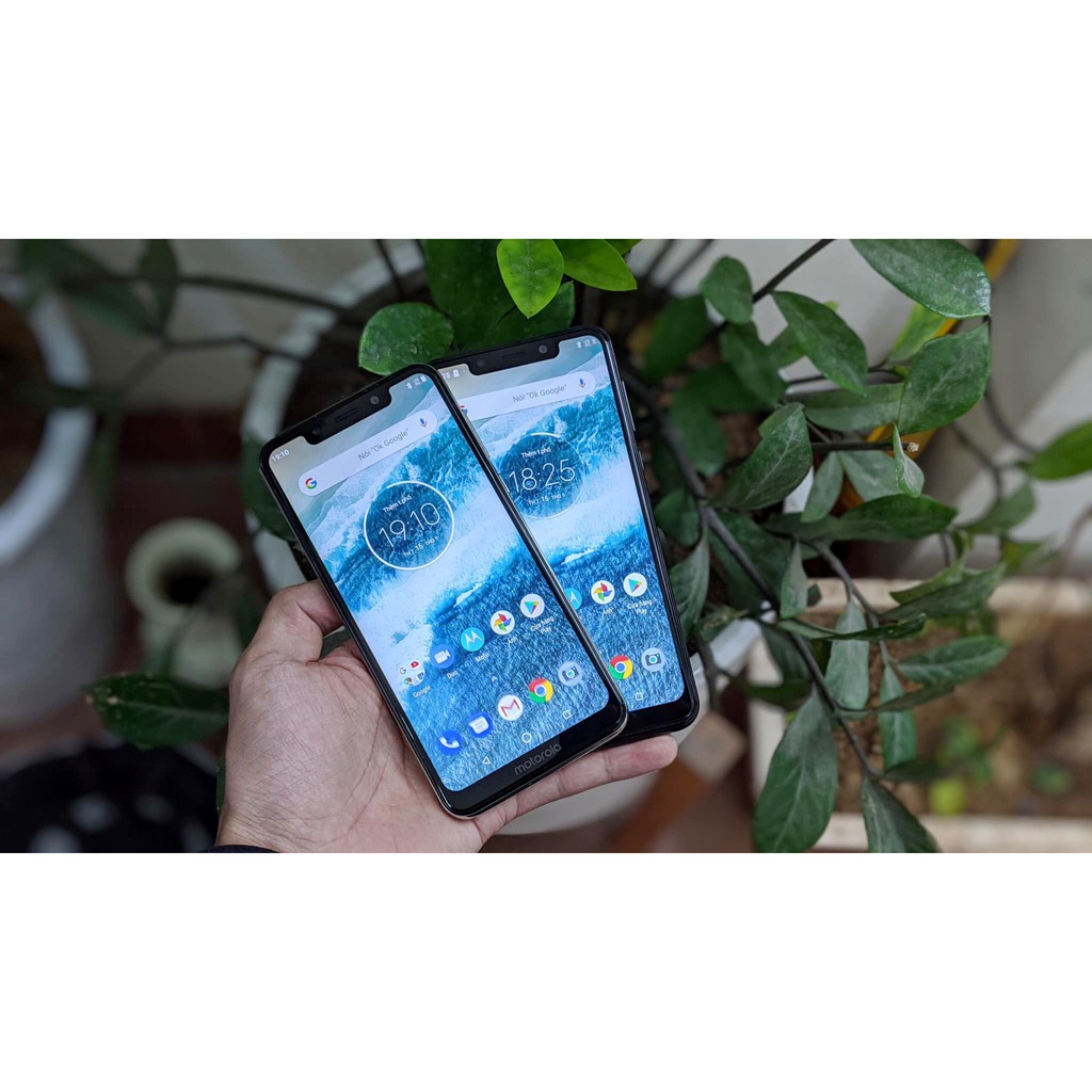 Điện thoại Motorola One  Dual SIM , Camera Kép Xóa Phông - Thiết kế đẹp Sang trọng.