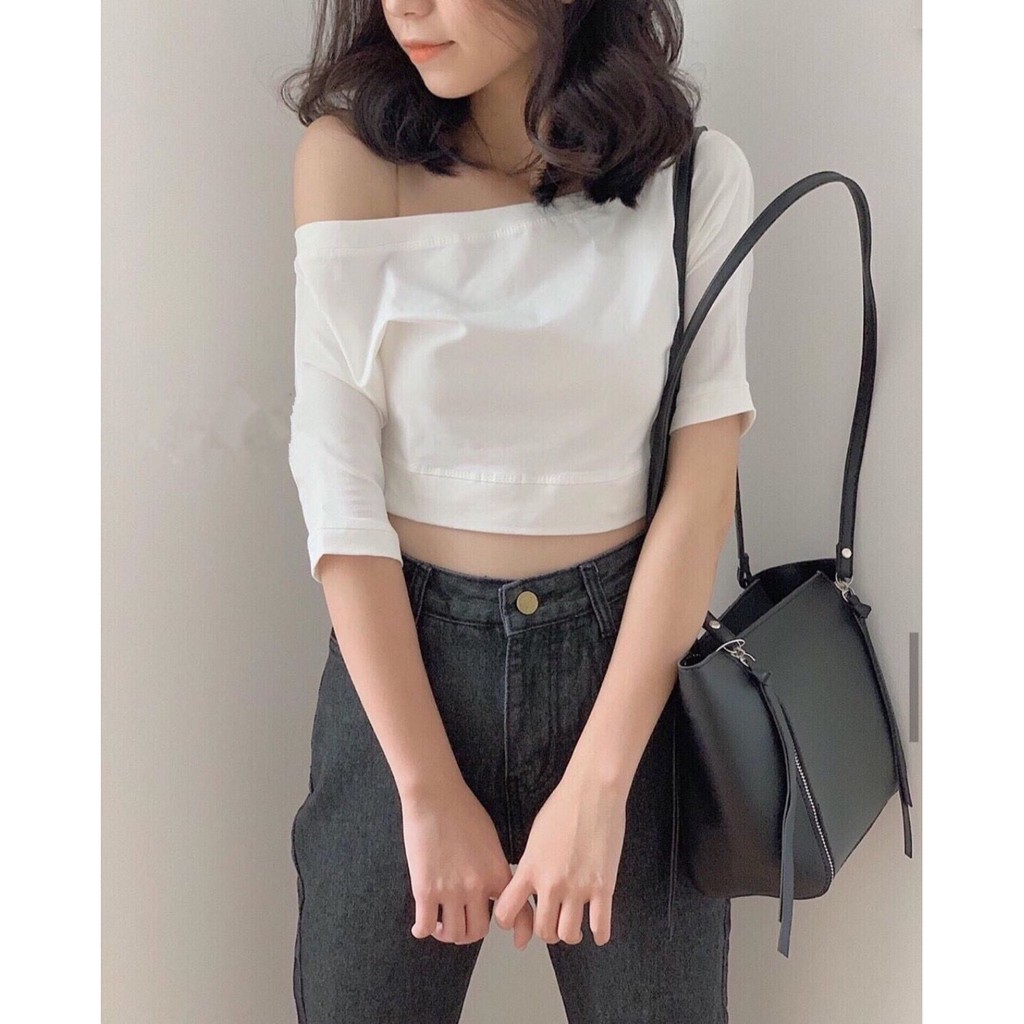 Áo croptop lệch vai