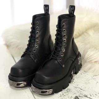 Boots trắng đen đế cao Ulzzang