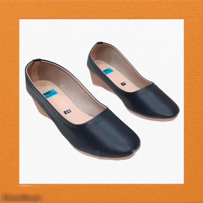 Búp Bê xuồng đen trơn