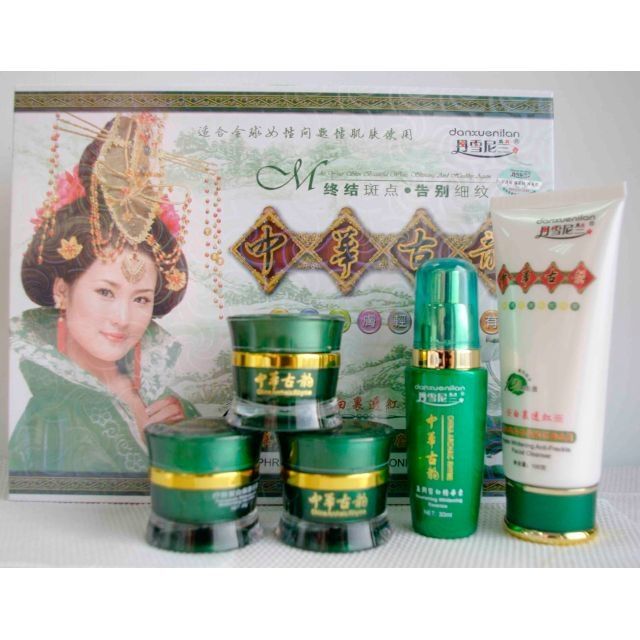 Mỹ phẩm hoàng cung xanh
